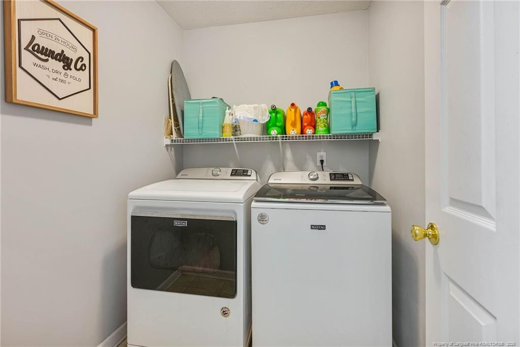 365 Yorkshire Drive Property Photo 24