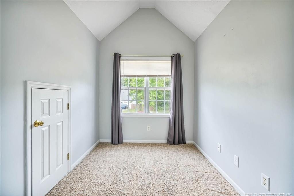 365 Yorkshire Drive Property Photo 28