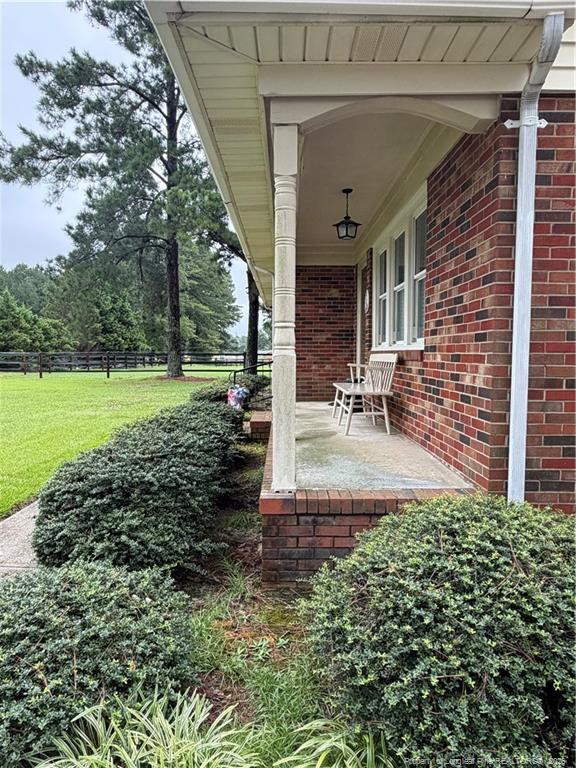 672 E Palmer Road Property Photo 8