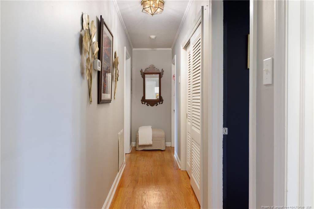 2630 Mirror Lake Drive Property Photo 16