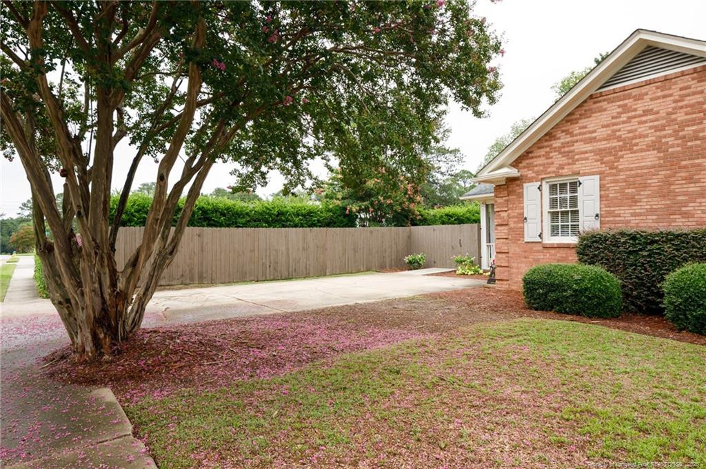 2630 Mirror Lake Drive Property Photo 25