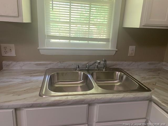 814 Varsity Drive A-b Property Photo 5
