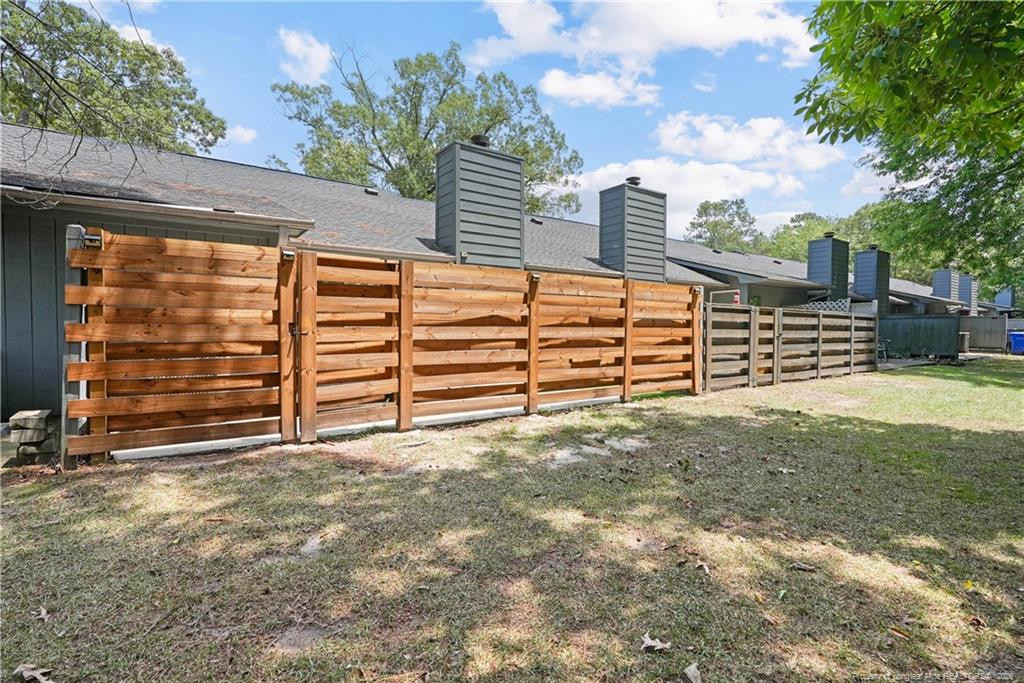 2105 Wexford Oaks Court Property Photo 22