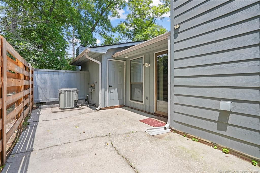 2105 Wexford Oaks Court Property Photo 23