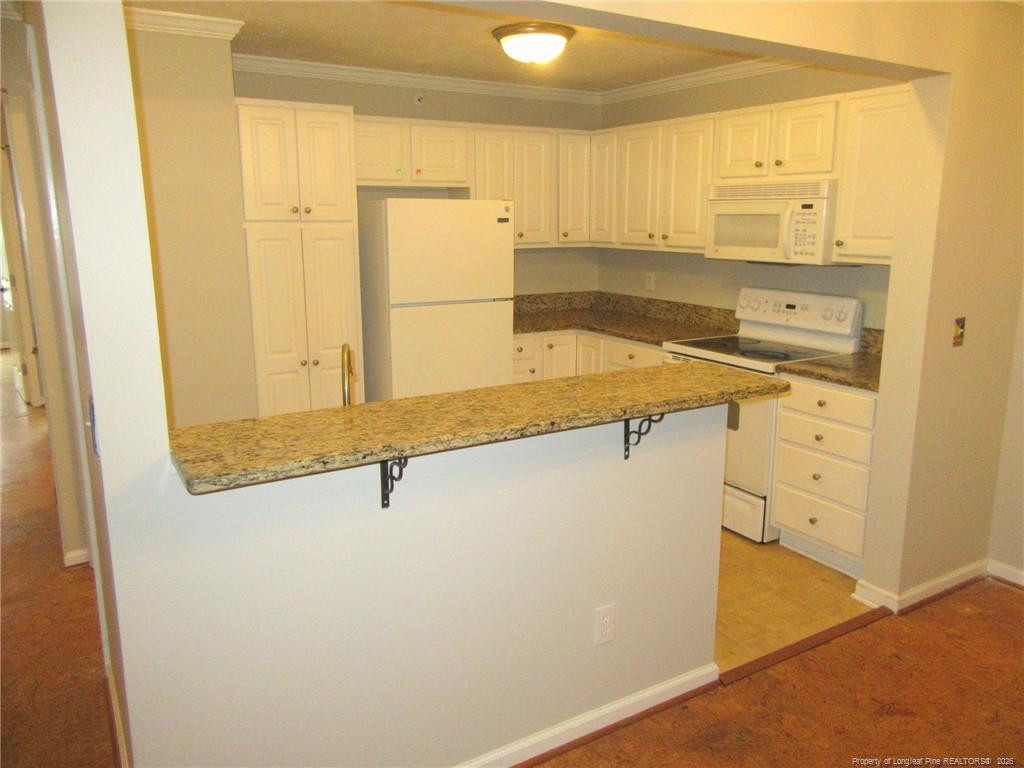 3346-11 Harbour Pointe Place Property Photo 6