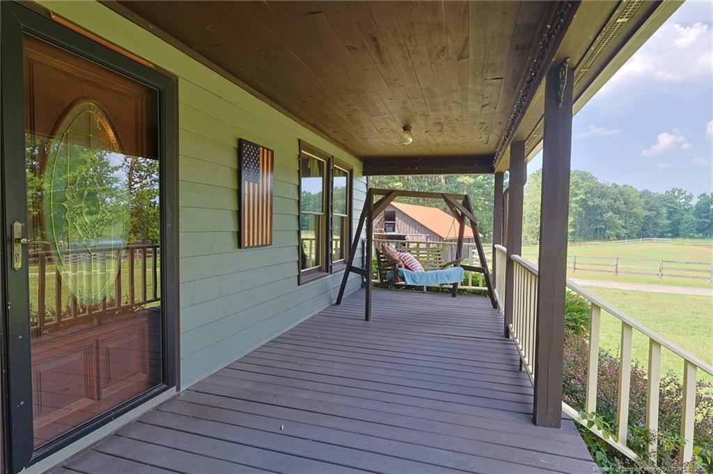 641 Sunridge Drive Property Photo 2