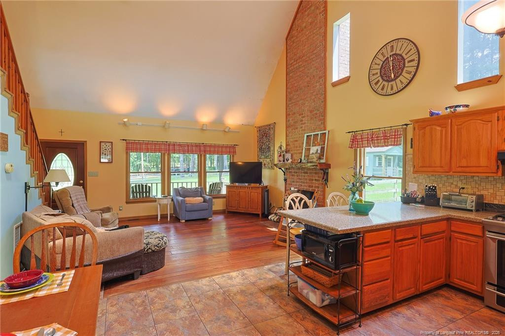 641 Sunridge Drive Property Photo 7