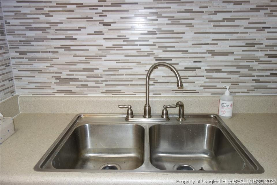 1607 N Cedar Street Property Photo 6