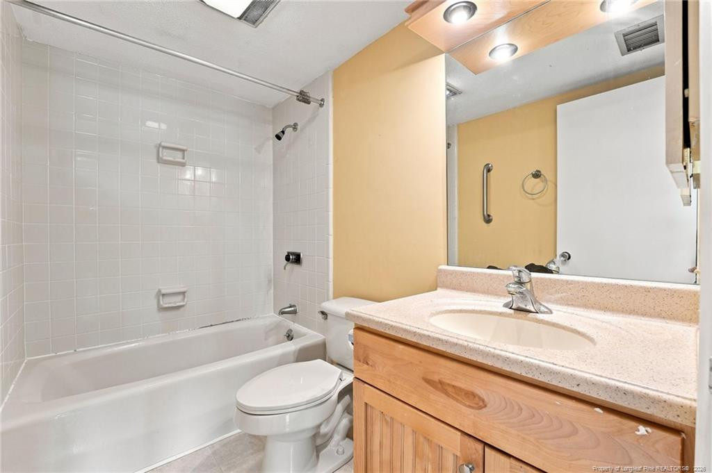 250 Sugar Gum Lane 214 Property Photo 29