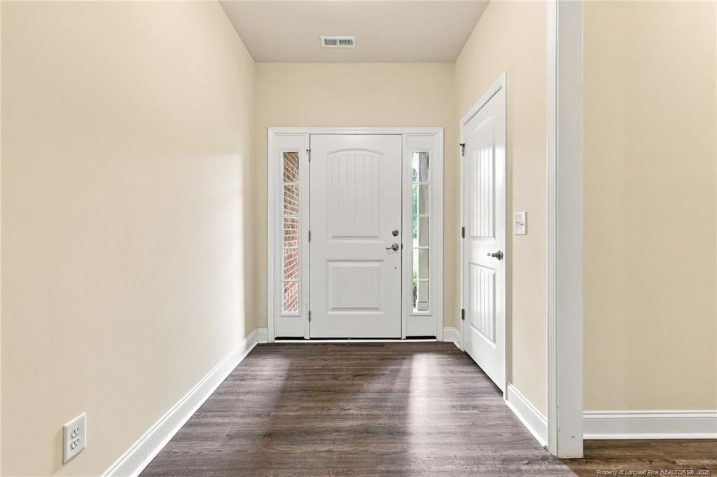 305 Planters Lane Property Photo 4