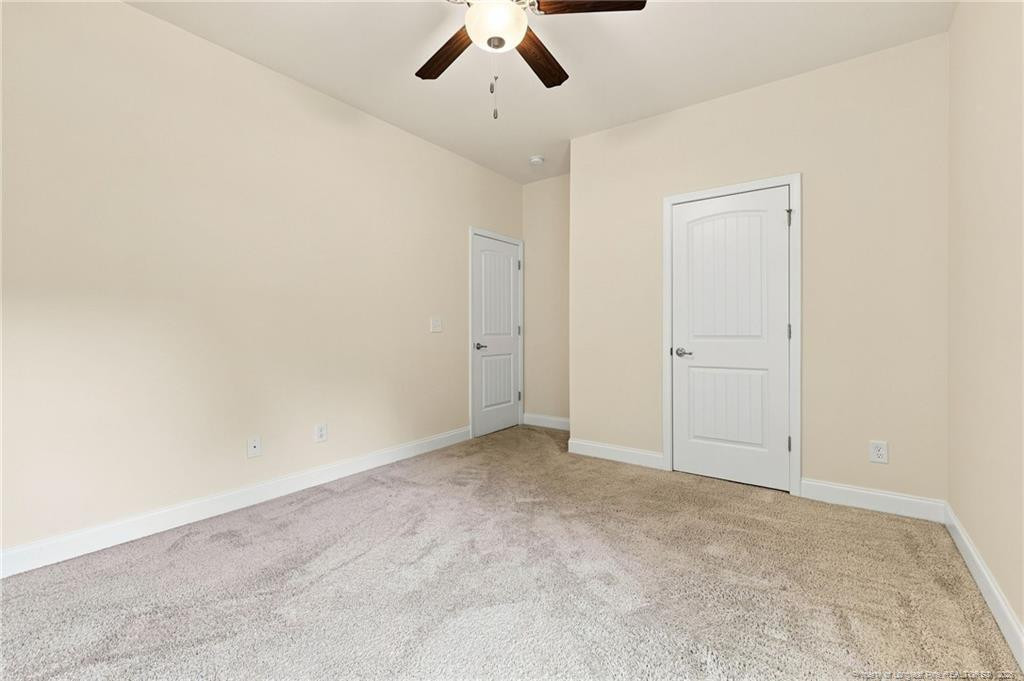 305 Planters Lane Property Photo 28