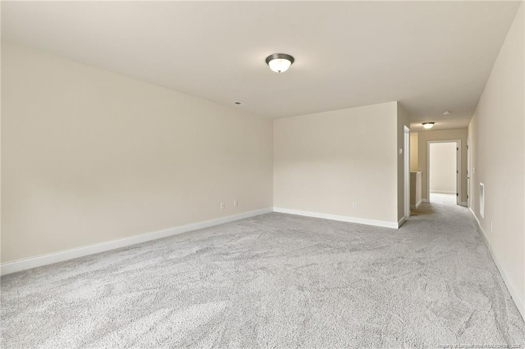 305 Planters Lane Property Photo 31