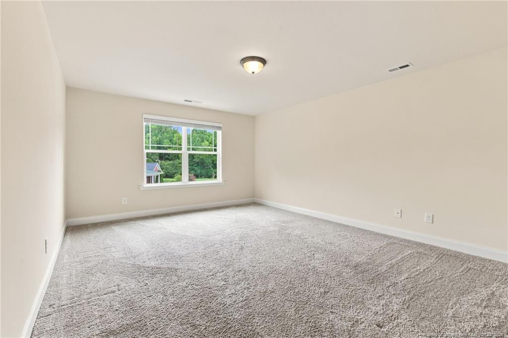 305 Planters Lane Property Photo 32
