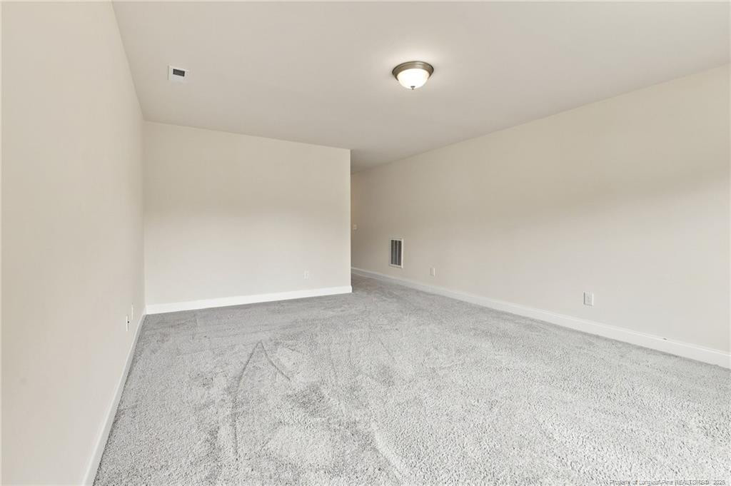 305 Planters Lane Property Photo 33