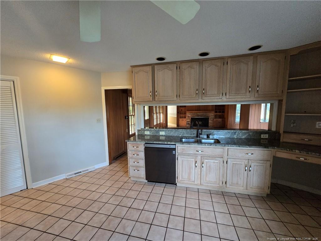 9 Dixie Drive Property Photo 11