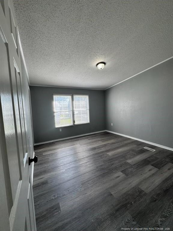 150 Oak Street Property Photo 3