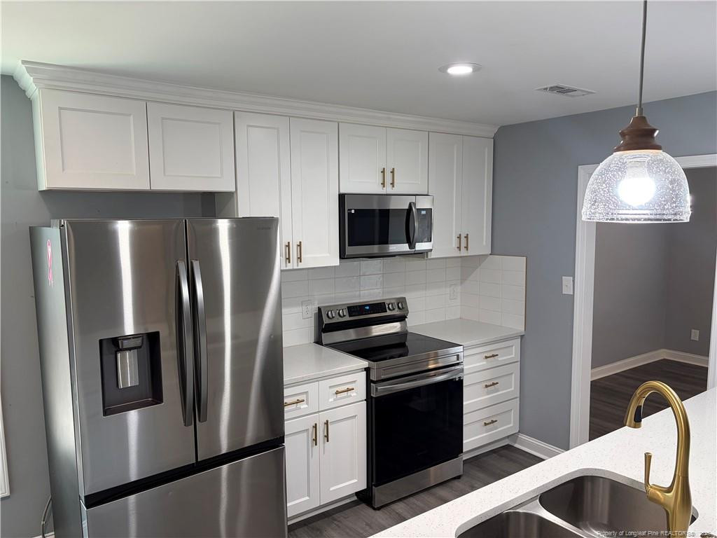 5811 Paragon Point Property Photo 6