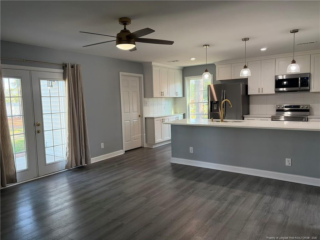 5811 Paragon Point Property Photo 8