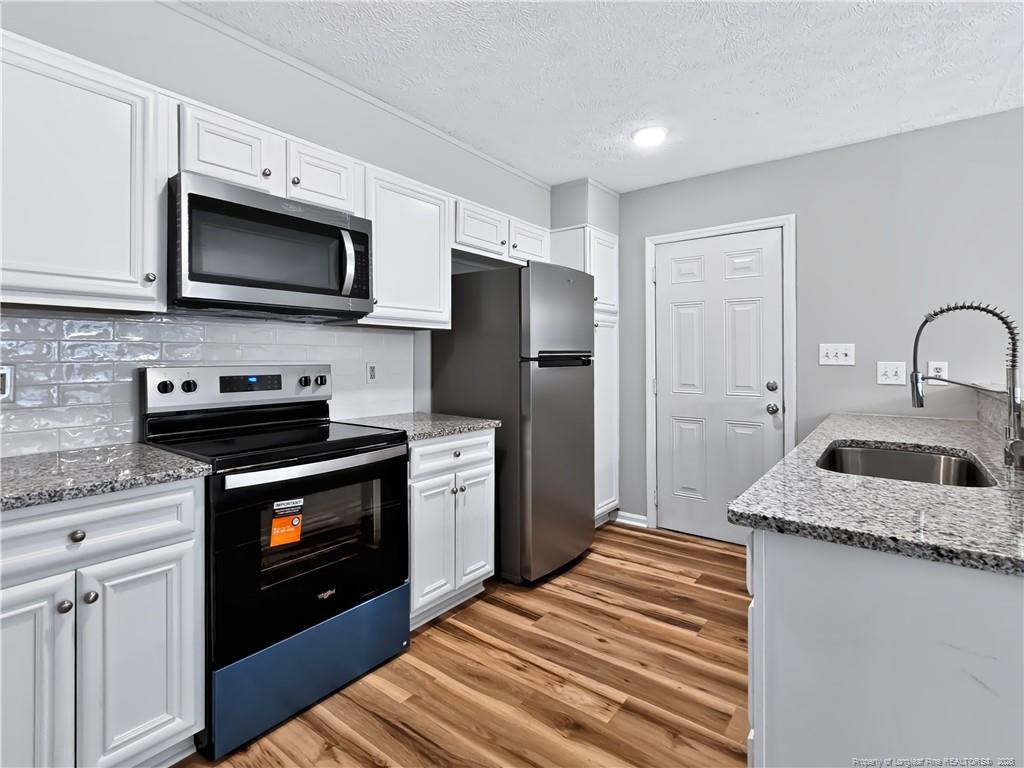 1582 Hazelcrest Drive Property Photo 8
