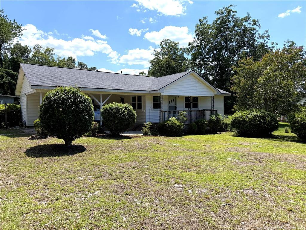 8007 Overhills Road Property Photo 1