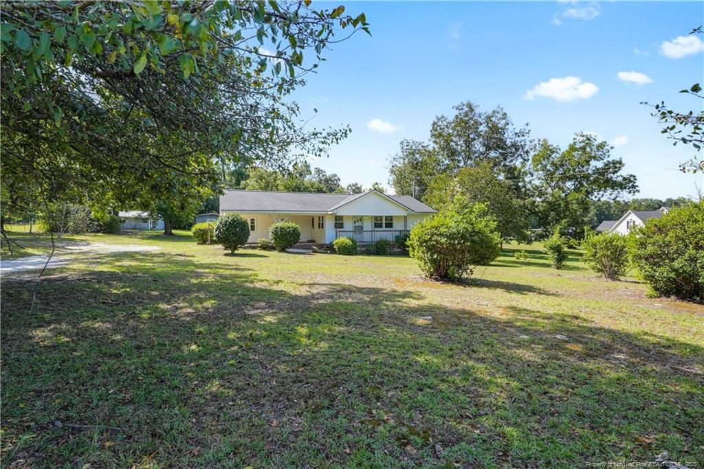 8007 Overhills Road Property Photo 5