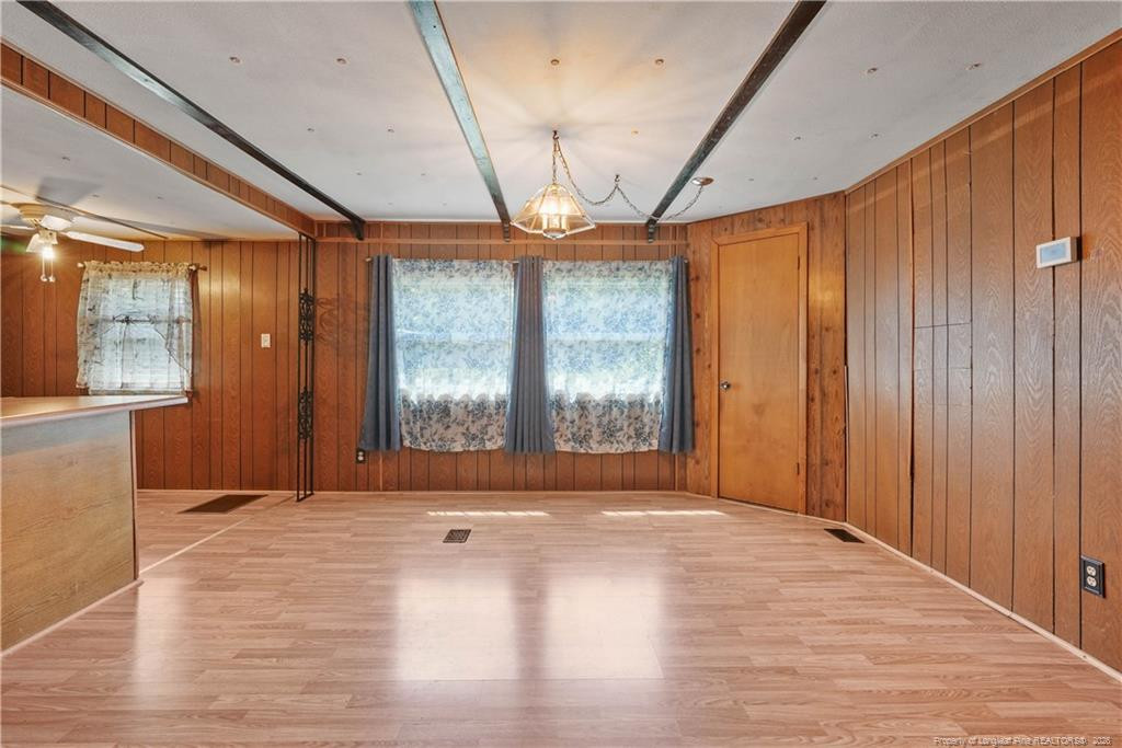 8007 Overhills Road Property Photo 12
