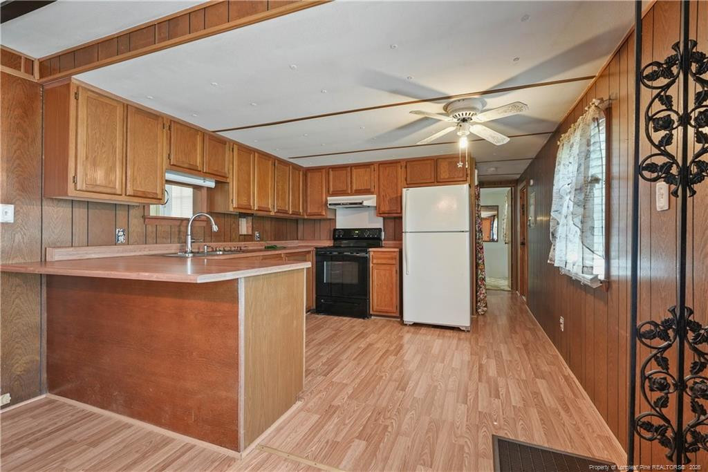 8007 Overhills Road Property Photo 14