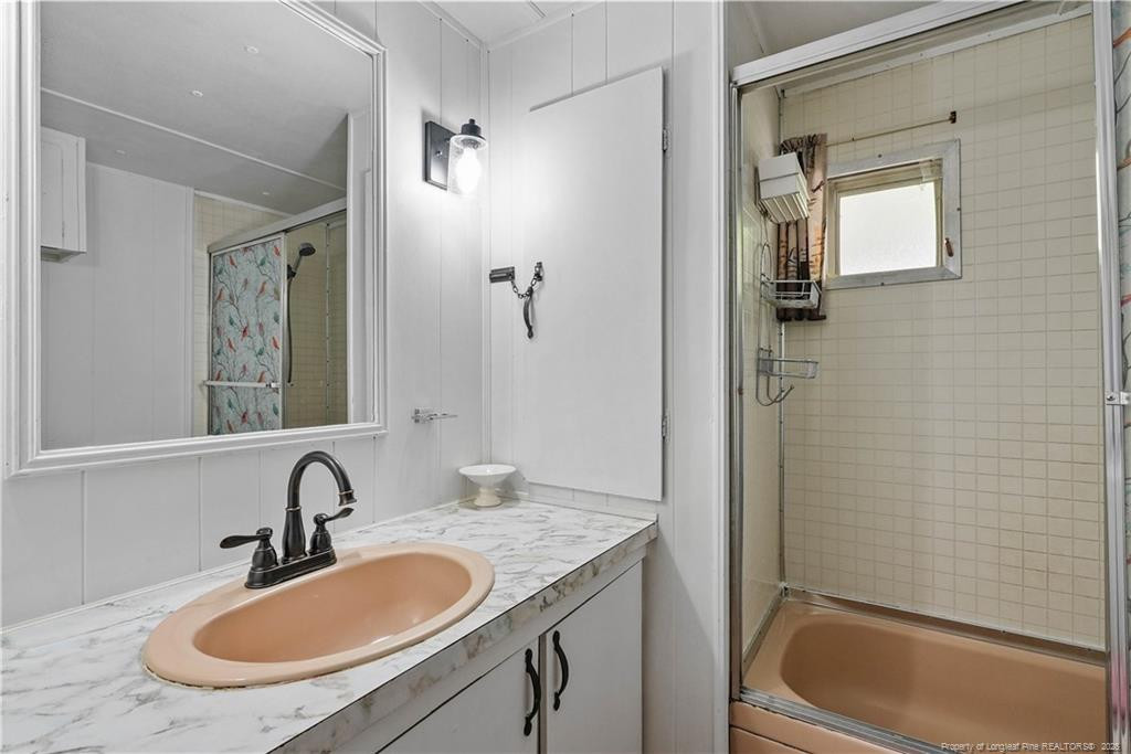8007 Overhills Road Property Photo 20