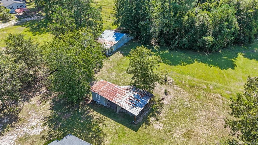 8007 Overhills Road Property Photo 31