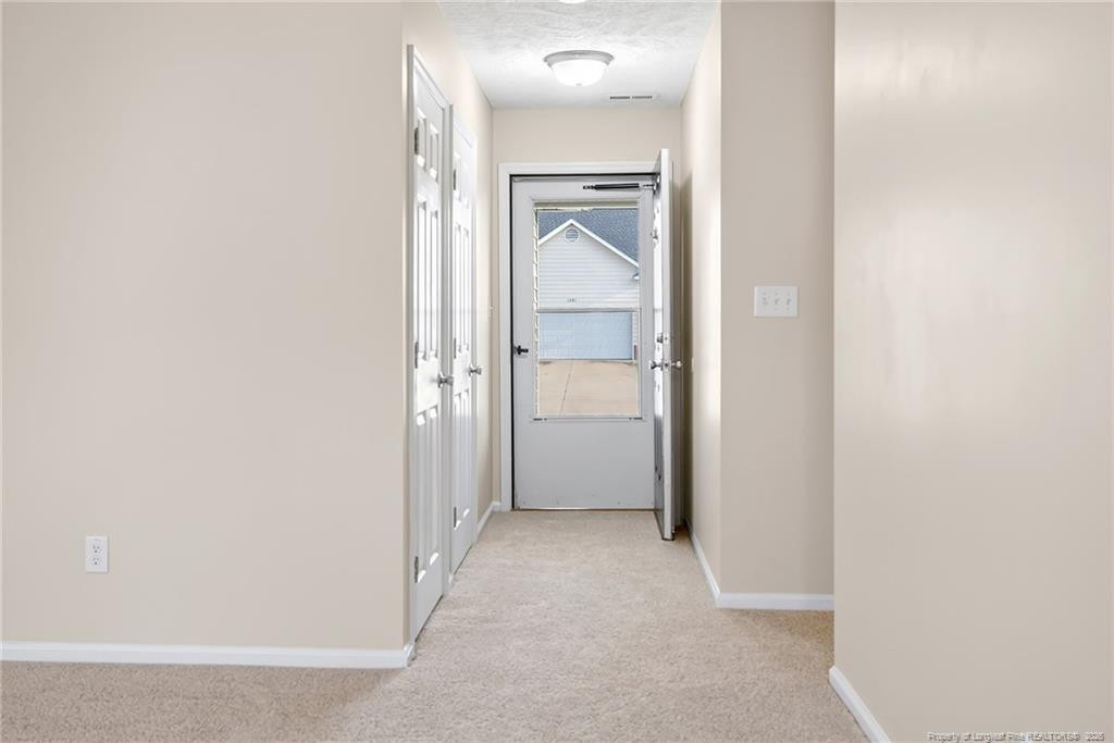 1482 Avoncroft Drive Property Photo 9