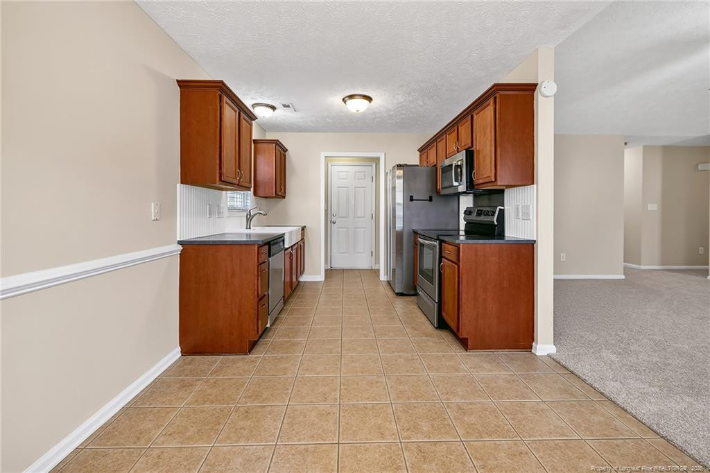 1482 Avoncroft Drive Property Photo 12