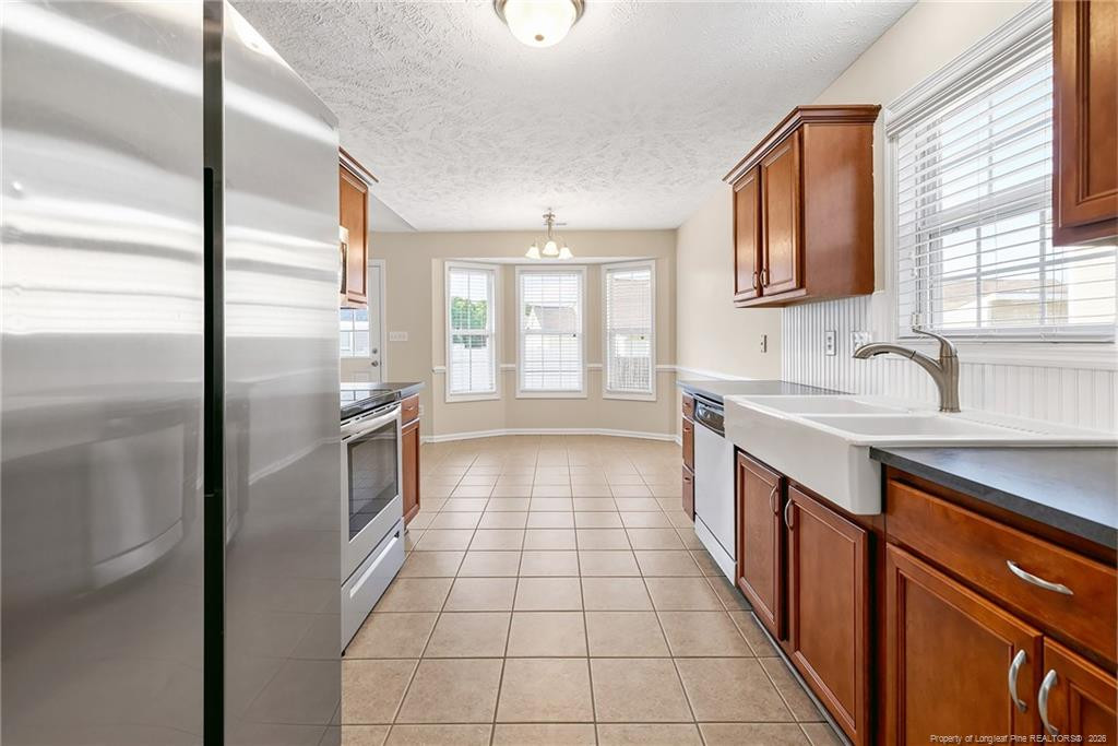 1482 Avoncroft Drive Property Photo 14