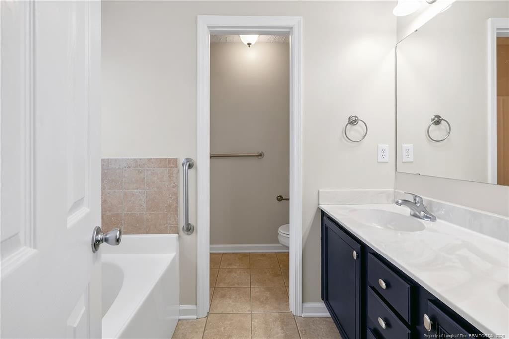 1482 Avoncroft Drive Property Photo 22