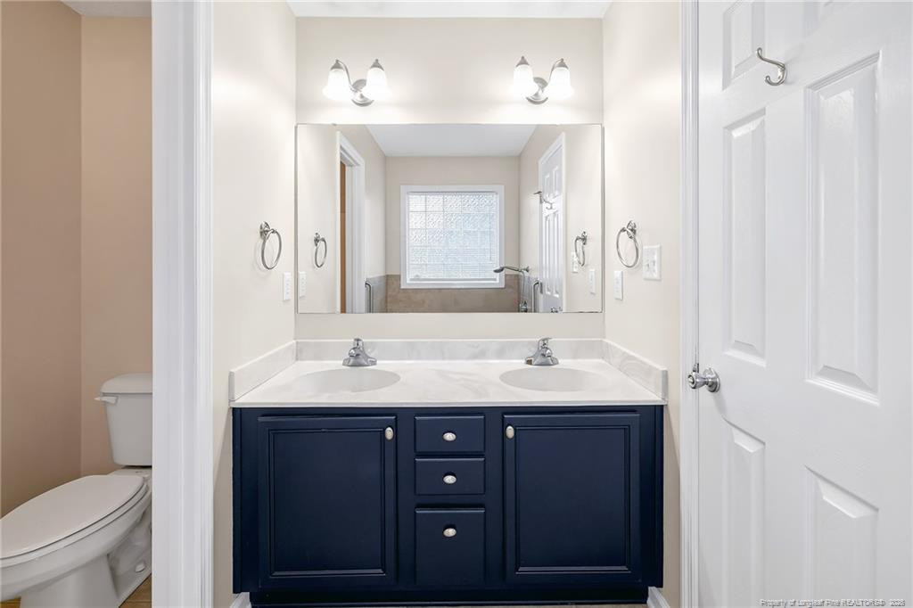1482 Avoncroft Drive Property Photo 24