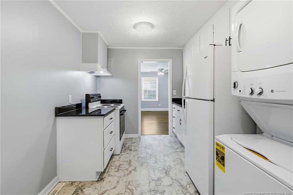 211 Willborough Avenue Property Photo 14