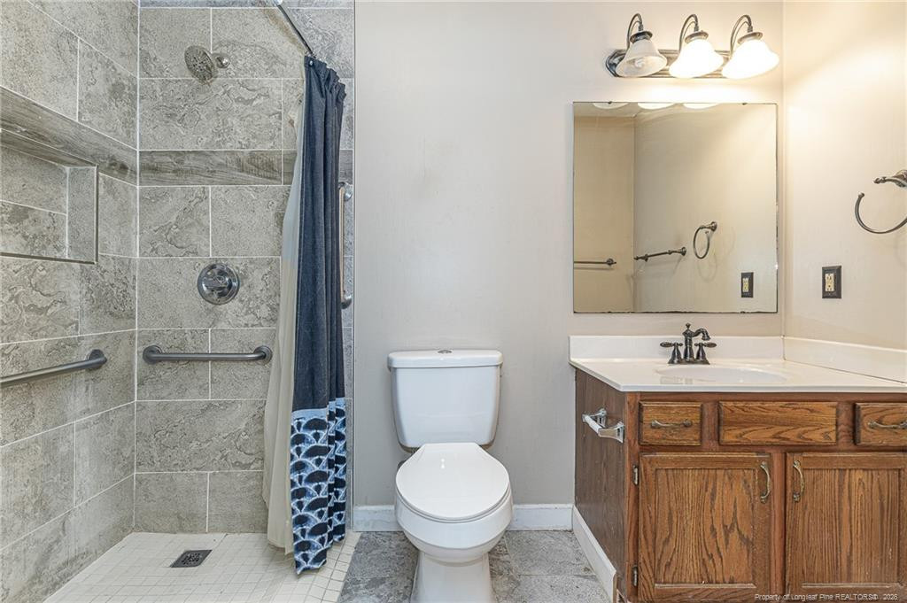 405 Southland Drive Property Photo 27