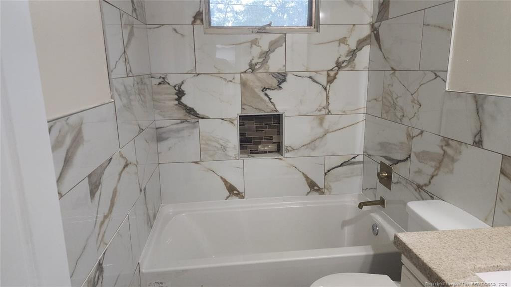 4916 Rosehill Road Property Photo 11