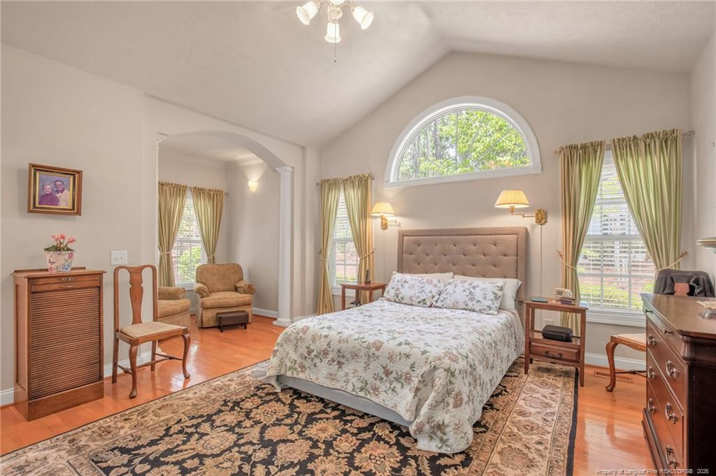 5 Fur Court E Property Photo 18