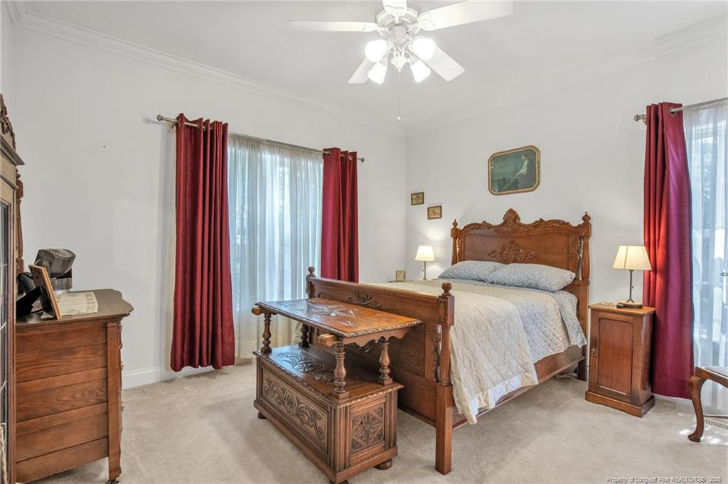 5 Fur Court E Property Photo 28