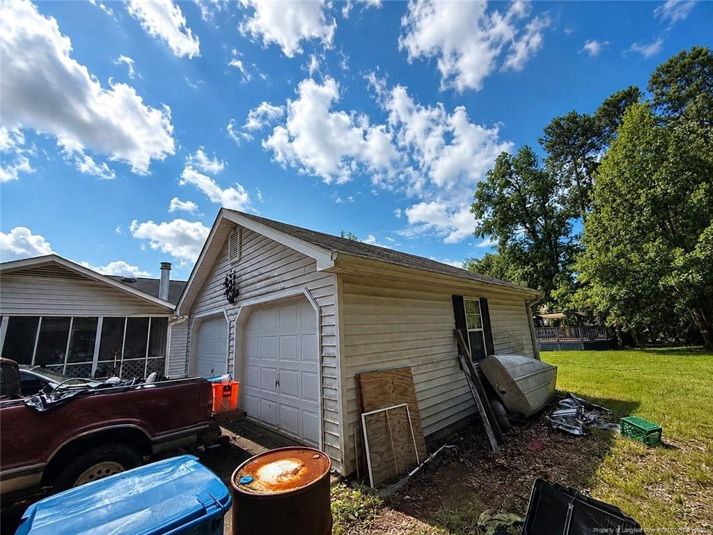 4919 Mandel Road Property Photo 5