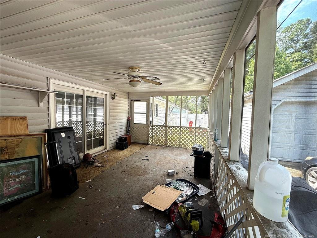 4919 Mandel Road Property Photo 6