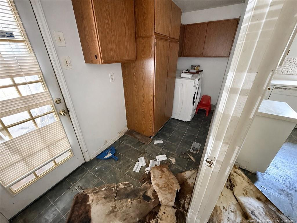 4919 Mandel Road Property Photo 12