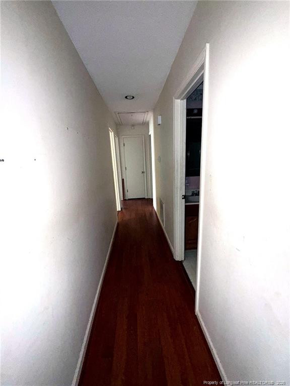 4919 Mandel Road Property Photo 15