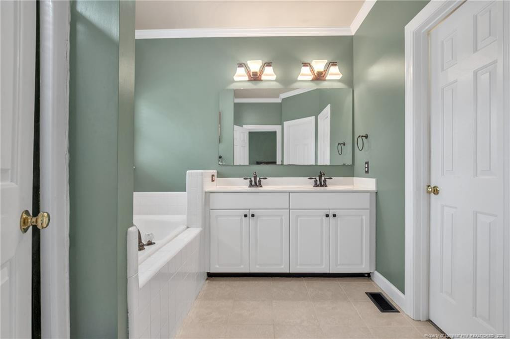 5437 Labrador Drive Property Photo 21