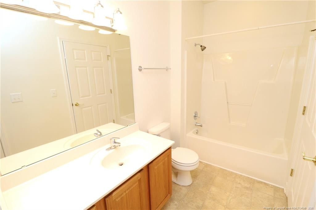223 Eyam Hall Lane Property Photo 25