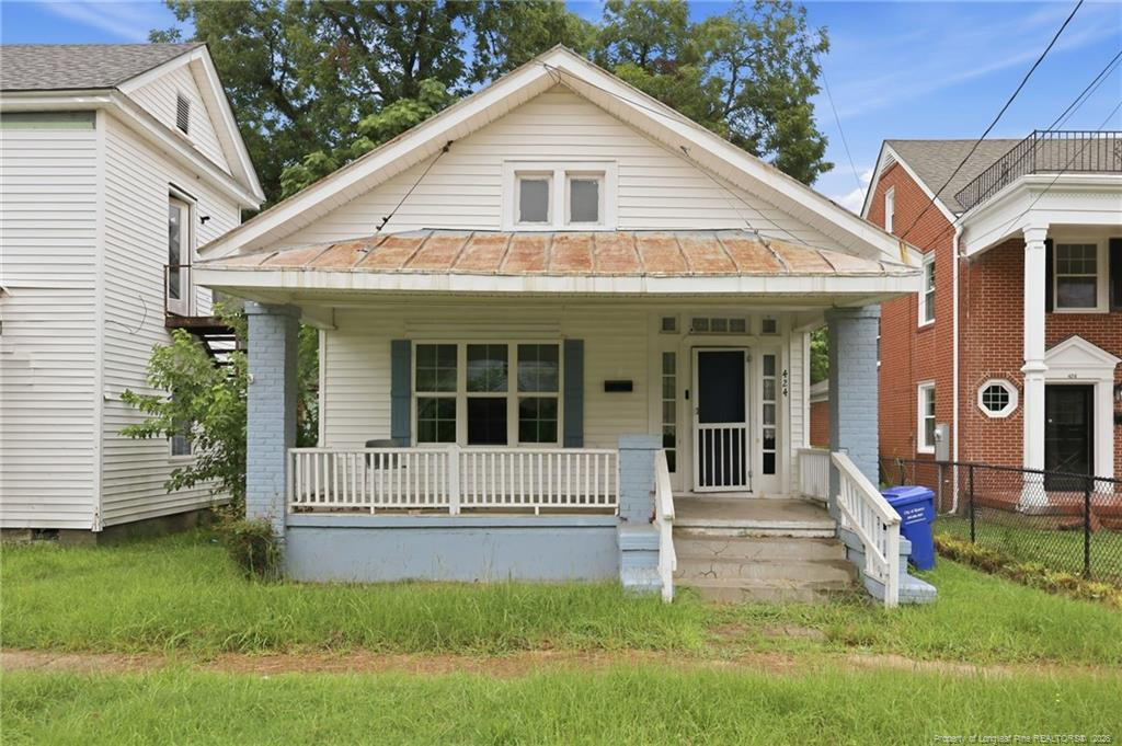 424 E Blount Street Property Photo 1