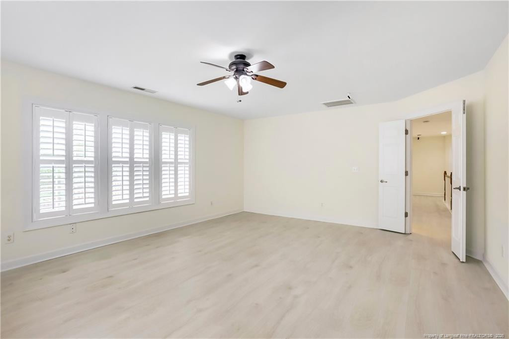 1413 Lagerfeld Way Property Photo 9