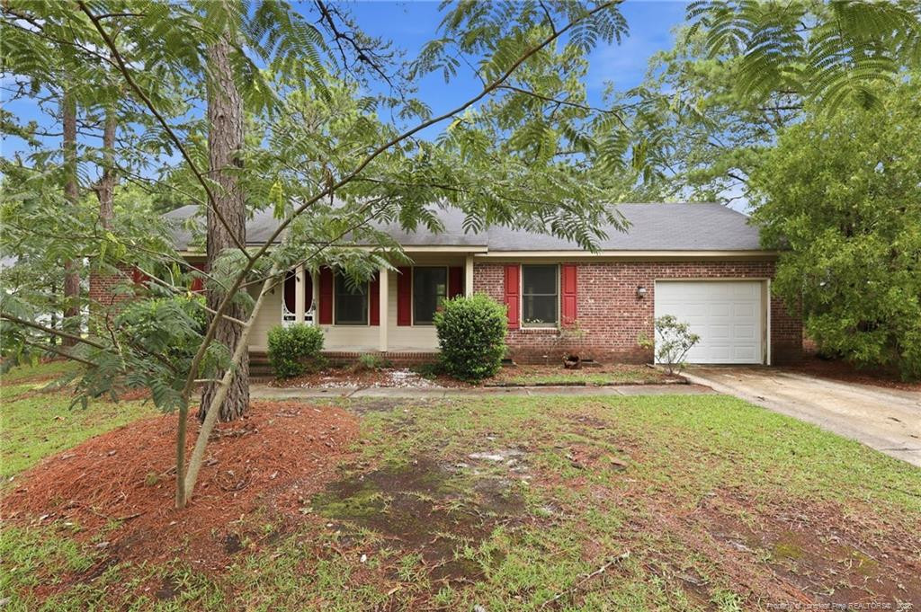 924 E Winds Lane Property Photo 1