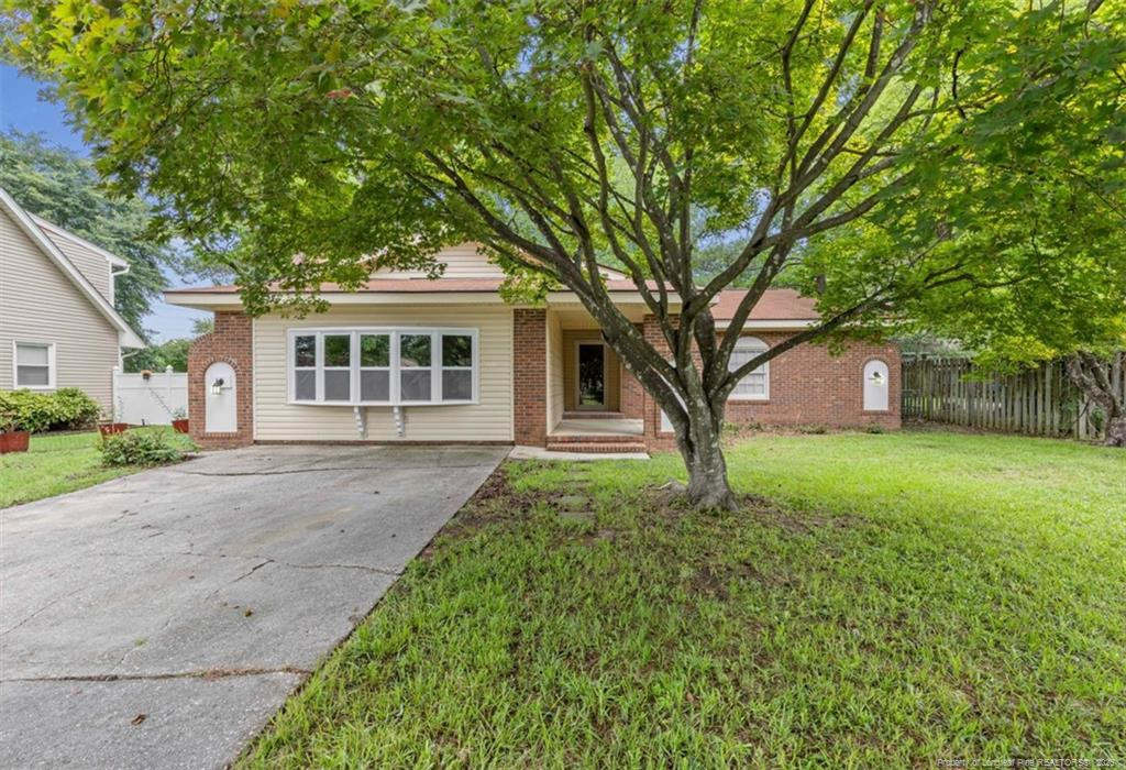 4704 Bent Pine Drive Property Photo 1