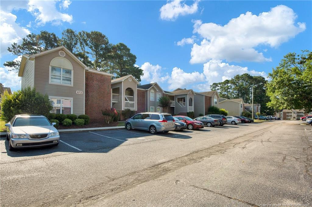 672 Bartons Landing Place 8 Property Photo 2